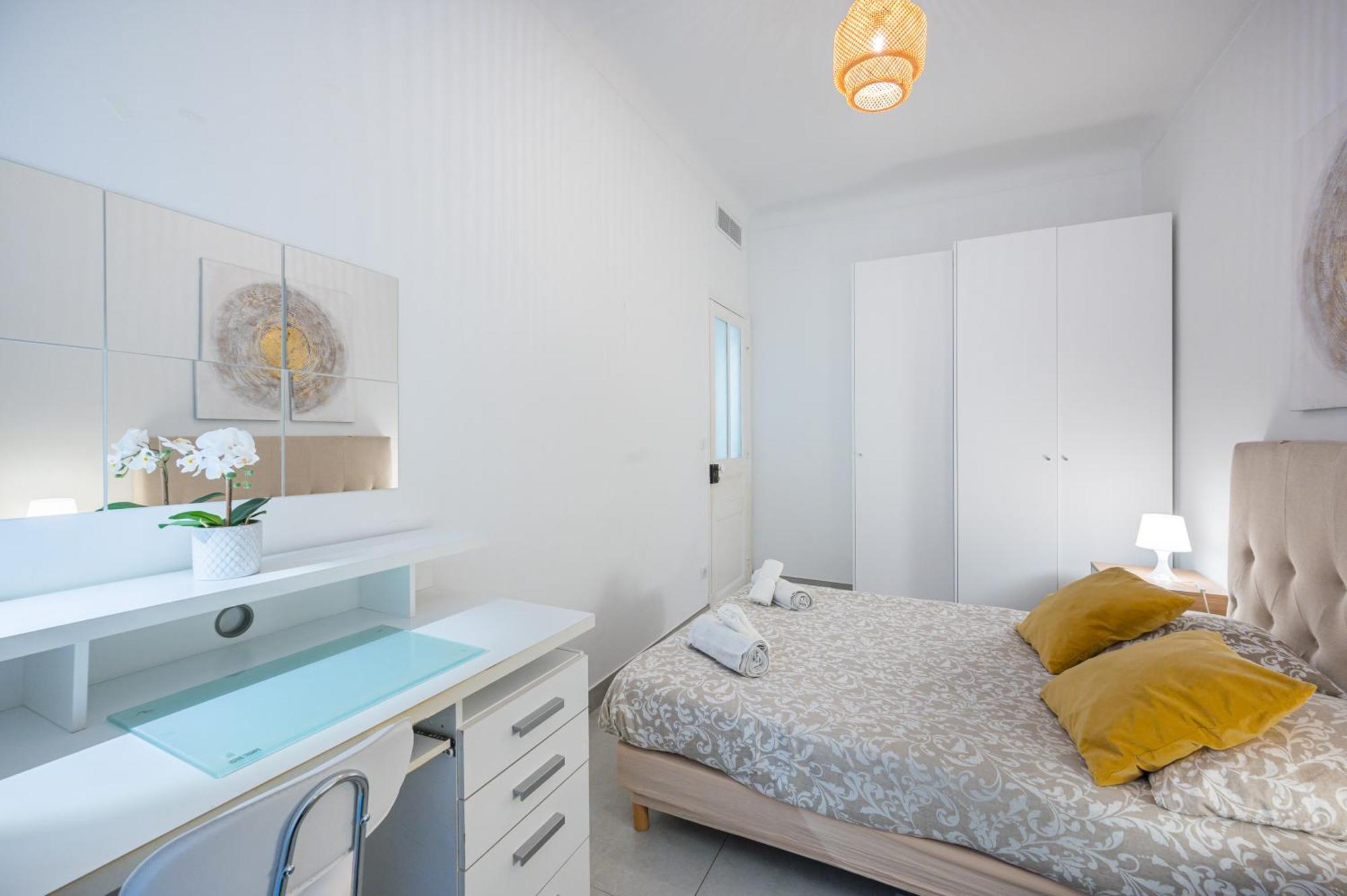 Stunning Flat By The Beach, Carre D'Or-Negresco ニース エクステリア 写真